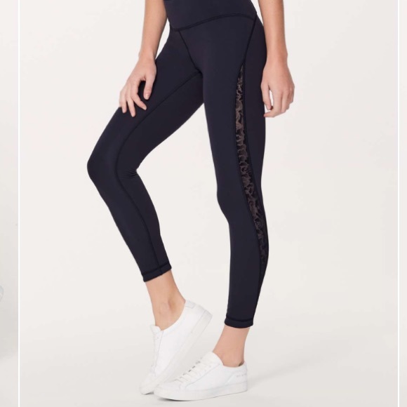 lululemon athletica Pants - Lululemon Navy Blue Meant to Move 7/8 Tight 6